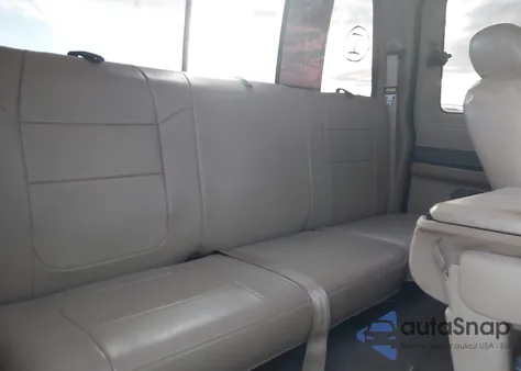 2005 Ford F-250 Lariat/Xl/Xlt z USA, uszkodzony, nr VIN 1FTSX21P65EB81241